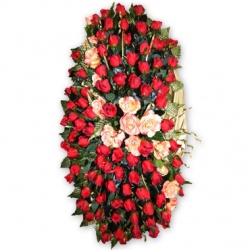 Венок ритуальный № 39 (элитный с красными цветами)